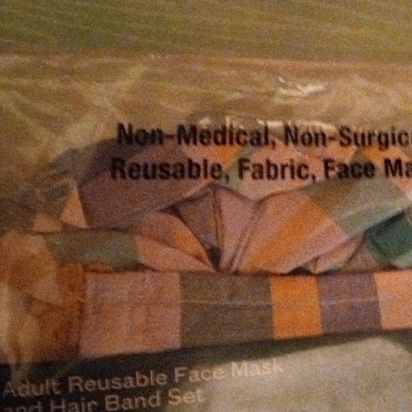 Wild Fable Multicolor Reusable Face Mask (1) and Hair Band Set (1) - Picture 4 of 8